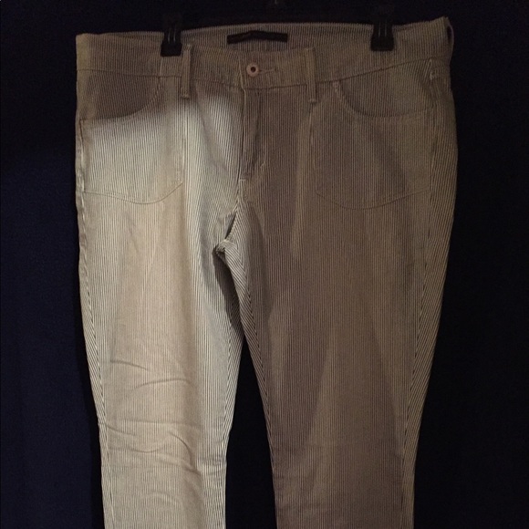 Levi’s Cropped Jeans - Picture 2 of 7